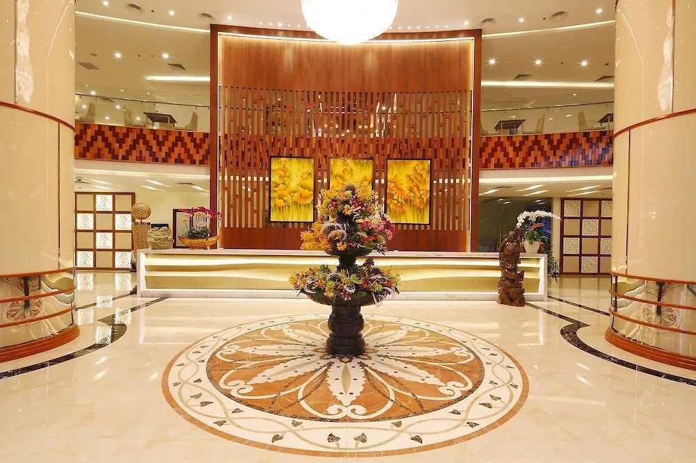 Bavico Hotel Nha Trang 4*,